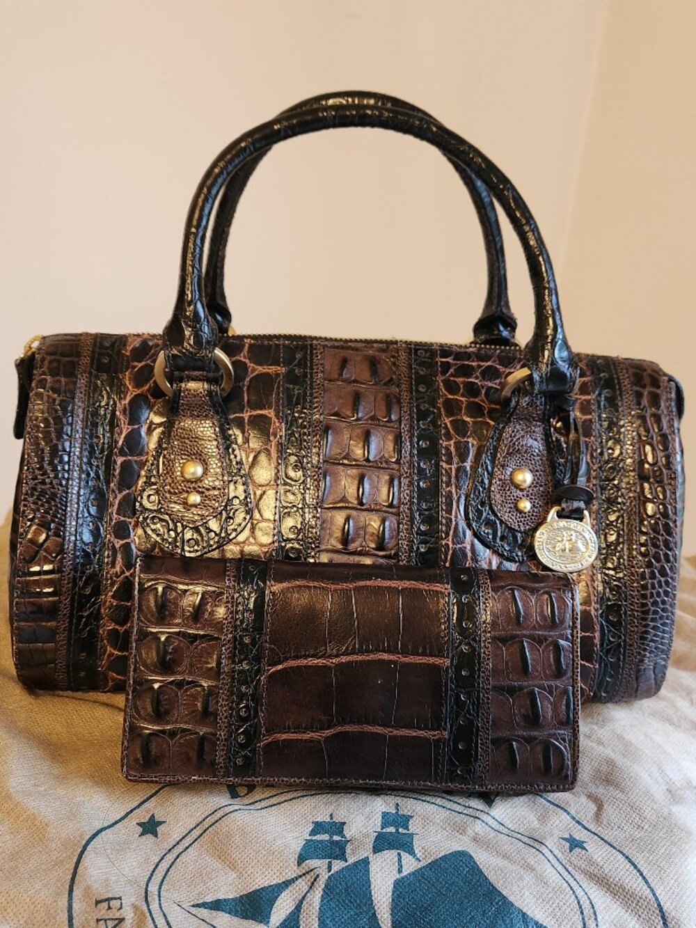 Brahmin Croc-Embossed Leather Satchel and Wallet set 3FER EUC